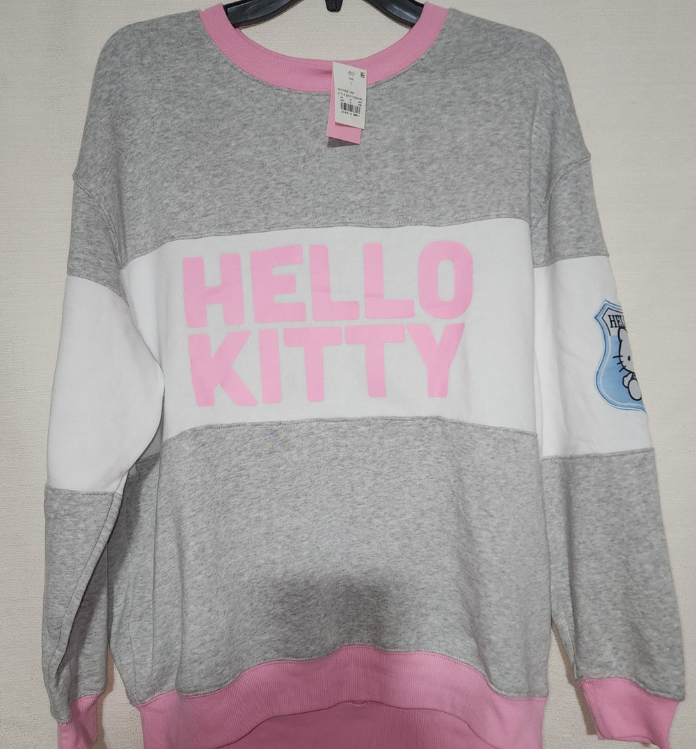 Hello kitty sweater women's graphic Large